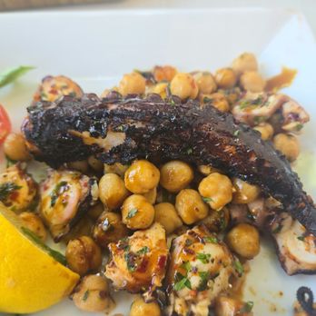 Tarla Mediterranean Bar + Grill - Mediterranean Near Me - Napa, California