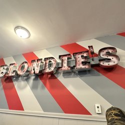 Blondies Country Diner