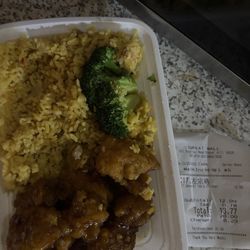 Great Wall Chinese Restaurant - Mushy rice, general tso chicken