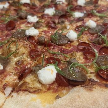 Slice House - Yes!!! - Pizza Near Me - Ventura, California Slice House - Yes!!! - Pizza Near Me - Ventura, California