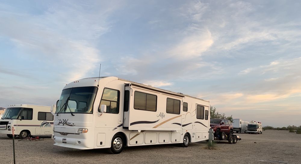 TUMBLEWEED RV PARK Updated October 2024 14 Photos 600 E Kuehn St, Quartzsite, Arizona RV