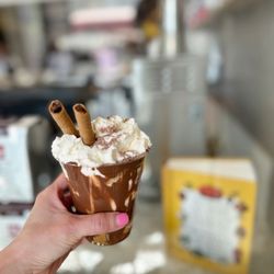 Gusto Italian Bistro - Affogato al Caffe