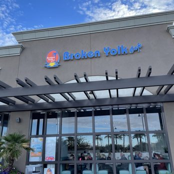 Broken Yolk Cafe - Breakfast & Brunch Near Me - Chandler, Arizona