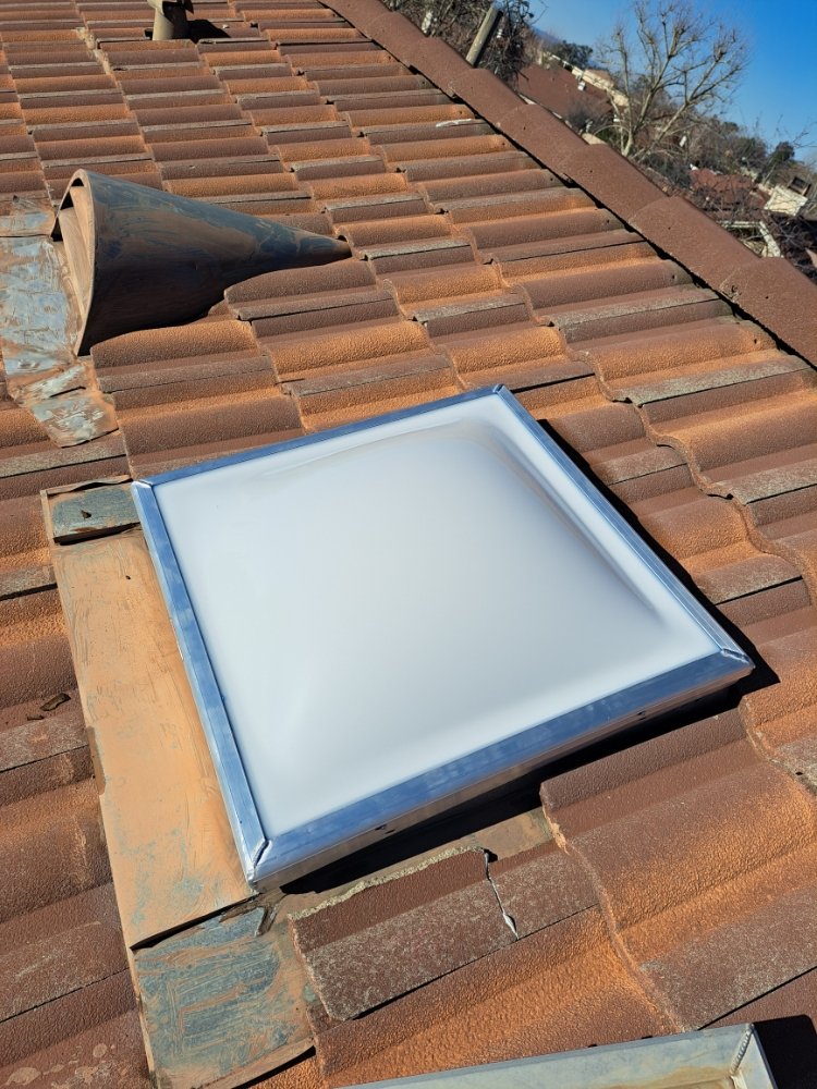 Slide of Eleazars Roofing