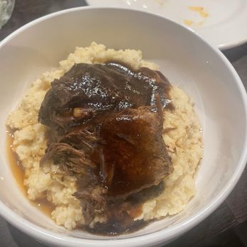 Dorothy's Downtown - This short rib over Gouda grits...chef's kiss! - Cocktail Bars Near Me - Jacksonville, Florida Dorothy's Downtown - This short rib over Gouda grits...chef's kiss! - Cocktail Bars Near Me - Jacksonville, Florida