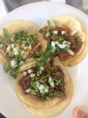 TAQUERIA SANTOS LAGUNA by null