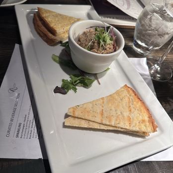 Q1227 Restaurant - Black bean hummus - New American Near Me - Roseville, California Q1227 Restaurant - Black bean hummus - New American Near Me - Roseville, California