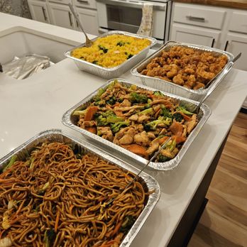 Saigon Village Restaurant - Vegetable Lo Mein, Chicken and Broccoli, General Tso Chicken and Vegetable Fried Rice. - Vietnamese Near Me - Chincoteague, Virginia Saigon Village Restaurant - Vegetable Lo Mein, Chicken and Broccoli, General Tso Chicken and Vegetable Fried Rice. - Vietnamese Near Me - Chincoteague, Virginia