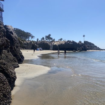 Pirate's Cove Beach - Beaches Near Me - Newport Beach, California