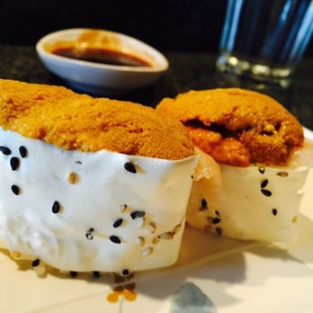 So Sushi - So not on the menu. Ask Taka. Uni and Yellowtail Belly with Soy Paper. Yum! - Sushi Bars Near Me - Los Angeles, California
