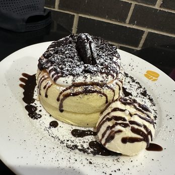 Fluffy Fluffy - Cookies and cream - Desserts Near Me - Frisco, Texas Fluffy Fluffy - Cookies and cream - Desserts Near Me - Frisco, Texas