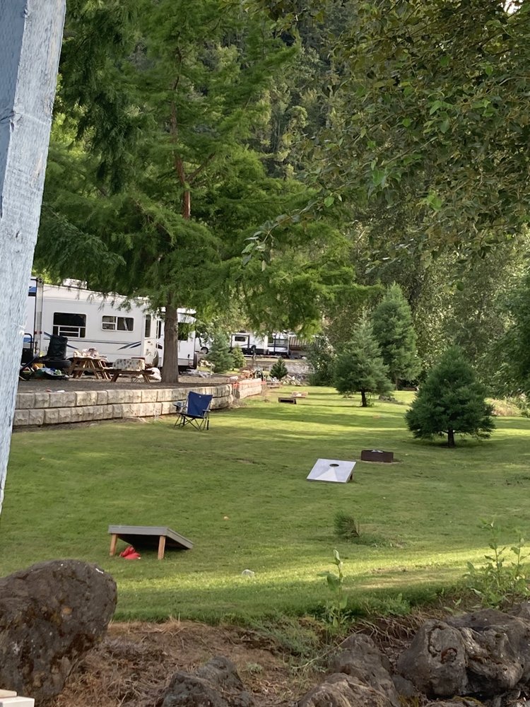 ON THE RIVER GOLF & RV RESORT Updated October 2024 41 Photos & 26