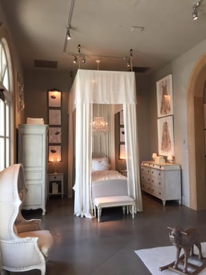 RH Houston | The Gallery at Highland Village by null