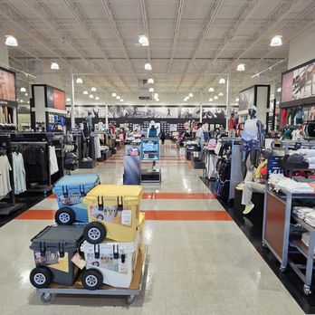 DICK'S Sporting Goods - Sales floor - Sports Wear Near Me - D'iberville, Mississippi DICK'S Sporting Goods - Sales floor - Sports Wear Near Me - D'iberville, Mississippi