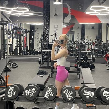 Adapt2 fit training facility - Gyms Near Me - Costa Mesa , California