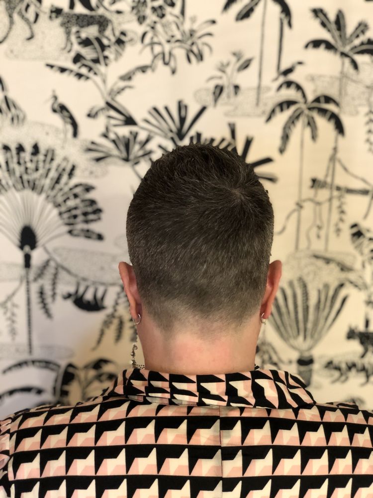 Christina The Barber Logo