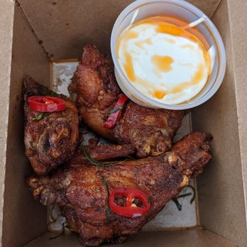 RendezViews - Tom yum wings at Sol by Chef Nuit at The Fifth - Cocktail Bars Near Me - Toronto, Ontario