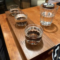 Hannyatou - Sake flight