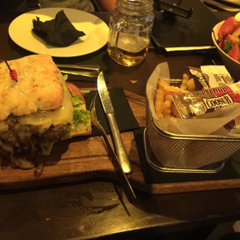 Taberna la Buha la Latina - Hamburguesa !! - Tapas Bars Near Me - Madrid, M Taberna la Buha la Latina - Hamburguesa !! - Tapas Bars Near Me - Madrid, M