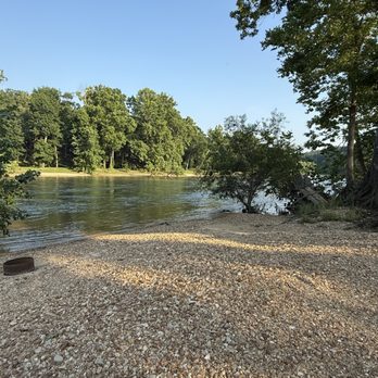 Stay Current River - Campgrounds Near Me - Van Buren, Missouri