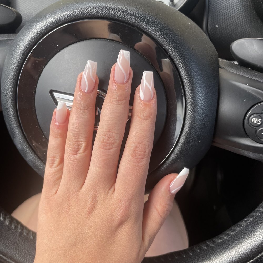 Minaillium - Delicate set - Nail Salons Near Me - Valencia, California Minaillium - Delicate set - Nail Salons Near Me - Valencia, California
