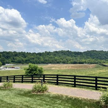 Maker's Mark Distillery - Tours Near Me - Loretto, Kentucky Maker's Mark Distillery - Tours Near Me - Loretto, Kentucky
