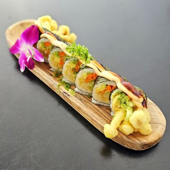Vegan Castle - Spider Roll - Vegan Near Me - Long Beach, California