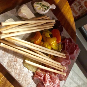 Brewer's Tap & Table - Charcuterie platter - New American Near Me - Waltham, Massachusetts