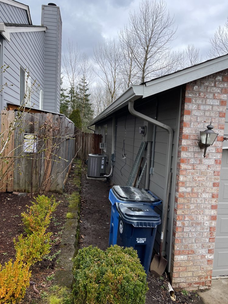 SALINAS GUTTERS 65 Photos Vancouver, Washington Gutter Services