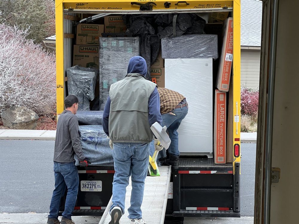 AMERICAN MOVING AND STORAGE LLC