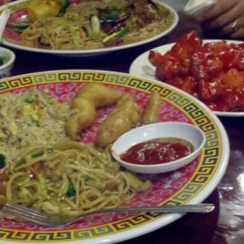 Ching Yen - Combinaton Plates n Sweet&Sour Chicken - Szechuan Near Me - Bakersfield, California Ching Yen - Combinaton Plates n Sweet&Sour Chicken - Szechuan Near Me - Bakersfield, California