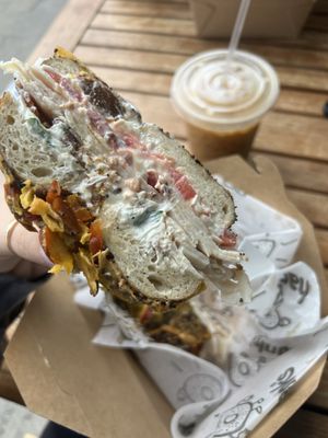 Hank's Bagels by null