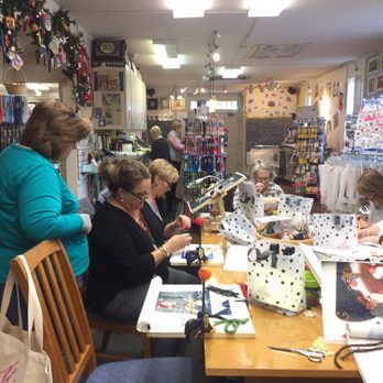 M's Canvashouse - Classes available - Arts & Crafts Near Me - Lexington, Kentucky