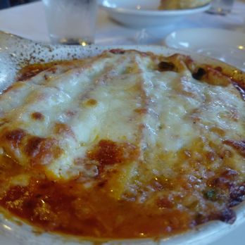 Luigi's 418 - Spinach lasagna - Italian Near Me - Leavenworth, Kansas Luigi's 418 - Spinach lasagna - Italian Near Me - Leavenworth, Kansas