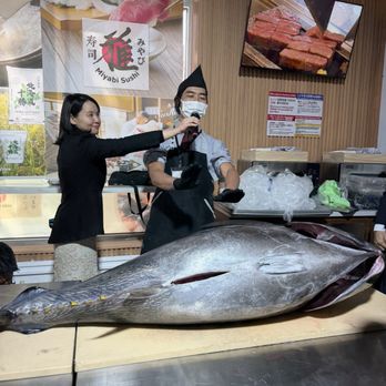 Hashi Market - Live tuna cutting (grand opening) - International Grocery Near Me - Brooklyn, New York