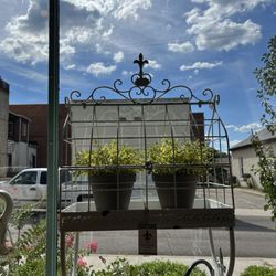 The French Garden Market - Beautiful front window.