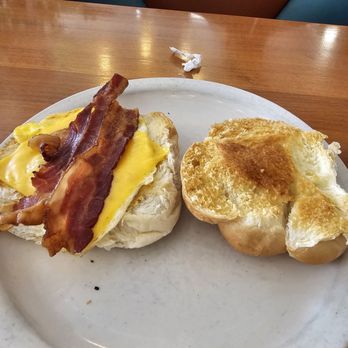 Lenny's Restaurant - Breakfast & Brunch Near Me - Clearwater, Florida