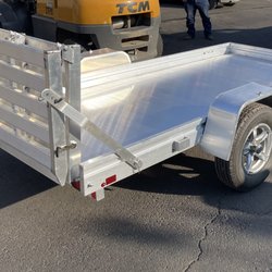99 West Trailers