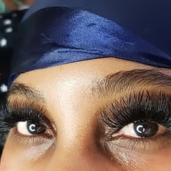 Flirty Winkss - I$Y Volume Lashes 18mm&22mm