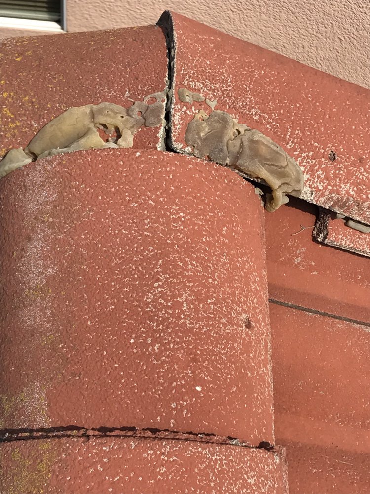 Slide of Alvaro's Roofing
