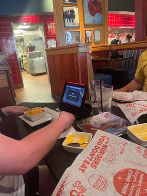 RED ROBIN GOURMET BURGERS AND BREWS - Updated December 2024 - 131