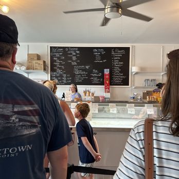 Beaufort Creamery - Ice Cream & Frozen Yogurt Near Me - Beaufort, North Carolina Beaufort Creamery - Ice Cream & Frozen Yogurt Near Me - Beaufort, North Carolina