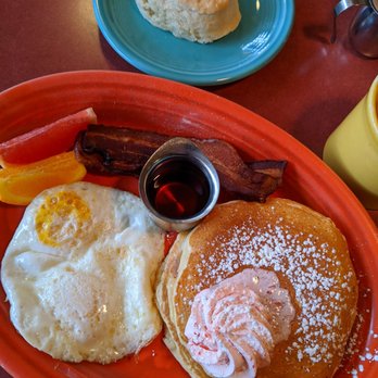 Geraldine's Counter - Slammin'- breakfast with the daily pancake special & a  side biscuit.  Oh and bacon extra crisp, just like I ordered it. - American Near Me - Seattle, Washington