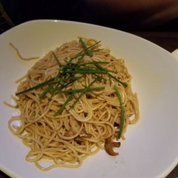 Yard House - Shitake Garlic Noodles $6.95 (4/5) - New American Near Me - Carlsbad, California Yard House - Shitake Garlic Noodles $6.95 (4/5) - New American Near Me - Carlsbad, California