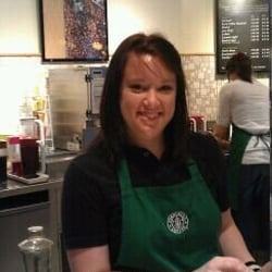 Starbucks - Kickin smile makin my drink to order!