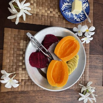 Diamond Head Bed and Breakfast - A day of morning fruit - Bed & Breakfast Near Me - Honolulu, Hawaii
