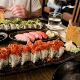 Tempura Poke Roll
