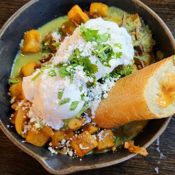 Basin 141 - Pot roast hash - Gastropubs Near Me - Monrovia, California