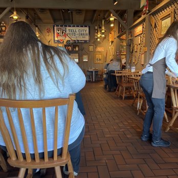 Cracker Barrel Old Country Store - Clean and super friendly staff - American Near Me - Scottsburg, Indiana