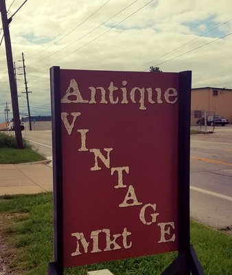 The Vintage Peddler by null